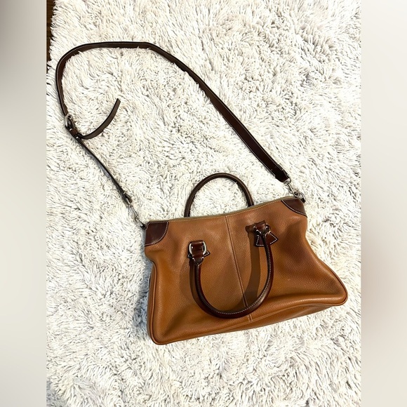 Dooney and Bourke, Brown Pebbled Leather with Brown Handles, Hand/Shoulder bag - Picture 1 of 8